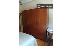 oviedo, Asturias 33011