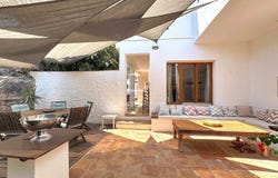 Es Castell, Balearic Islands 07720