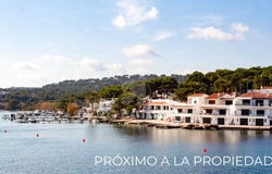 Es Mercadal, Balearic Islands 07740