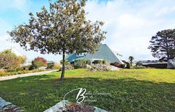 PLOUHINEC, Brittany 56680