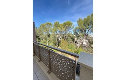 Nîmes, Languedoc-Roussillon 30000