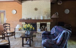 Suin, Burgundy 71220