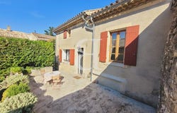 Grignan, Auvergne-Rhône-Alpes 26230