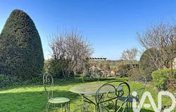 Parthenay, Poitou-Charentes 79200