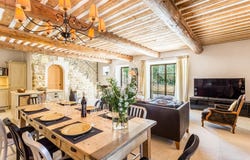 Maubec, Provence-Alpes-Côte d'Azur 84660
