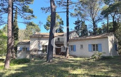 Suze-la-Rousse, Auvergne-Rhône-Alpes 26790