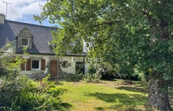 Larmor-Baden, Brittany 56870