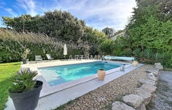 Maubec, Provence-Alpes-Côte d'Azur 84660