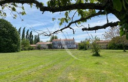 ANGLES, Pays de la Loire 85750