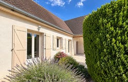 Beaune, Burgundy 21200