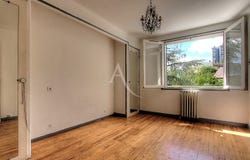 CHAMBERY, Auvergne-Rhône-Alpes 73000