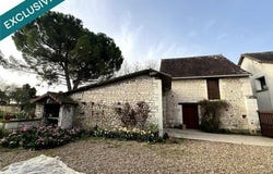 La Celle-Saint-Avant, Centre 37160