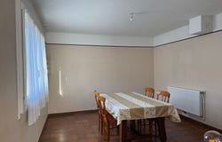 Paron, Burgundy 89100