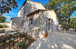 Robion, Provence-Alpes-Côte d'Azur 84440