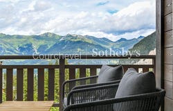 COURCHEVEL, Auvergne-Rhône-Alpes 73120
