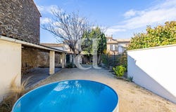 Sainte-Cécile-les-Vignes, Provence-Alpes-Côte d'Azur 84290