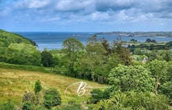 PLOUGRESCANT, Brittany 22820