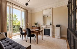 Paris, Île-de-France 75220