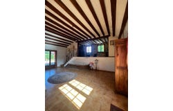 Joigny, Burgundy 89300