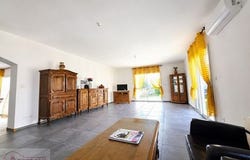 LEDIGNAN, Languedoc-Roussillon 30350