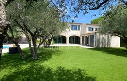 Saint-Maximin, Languedoc-Roussillon 30700