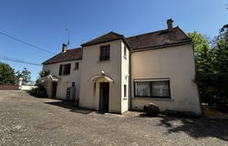 Senan, Burgundy 89710