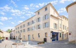 Pernes-les-Fontaines, Provence-Alpes-Côte d'Azur 84210