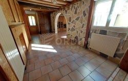 Sens, Burgundy 89100