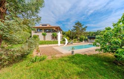 Uzès, Languedoc-Roussillon 30700