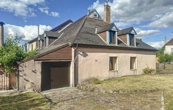 Saulieu, Burgundy 21210
