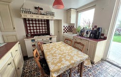 Amboise, Centre-Val de Loire 37400