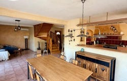 Saint-Paul-Trois-Châteaux, Rhône-Alpes 26130
