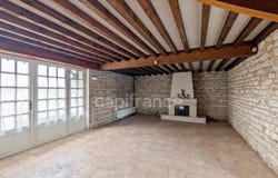 Fontaines, Burgundy 71150