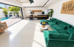 Nîmes, Languedoc-Roussillon 30900