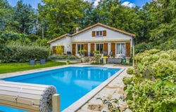 Roussines, Poitou-Charentes 16310