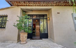 Grimaud, Provence-Alpes-Côte d'Azur 83310