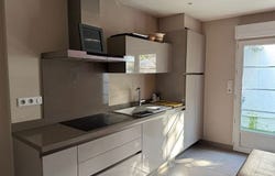 Sens, Burgundy 89100