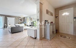 Charnay-Les-Macon, Bourgogne 71850