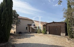 Grignan, Auvergne-Rhône-Alpes 26230