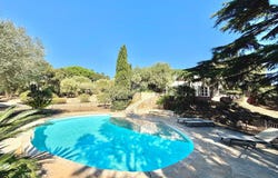 Grimaud, Provence-Alpes-Côte d'Azur 83310