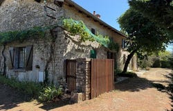 Champagne-Mouton, Poitou-Charentes 16350
