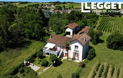 Bourg, Nouvelle-Aquitaine 33710