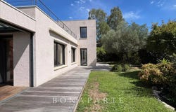 Pau, Aquitaine 64000