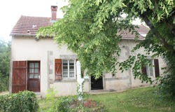 Rouy, Burgundy 58110