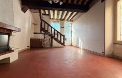 Joigny, Burgundy 89300