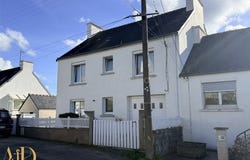 Pont-Croix, Brittany 29790