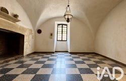 Fons-sur-Lussan, Languedoc-Roussillon 30580