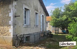 Saintes, Poitou-Charentes 17100
