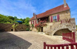 Courcelles, Burgundy 58210