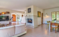 PIERREVERT, Provence-Alpes-Côte d'Azur 04860